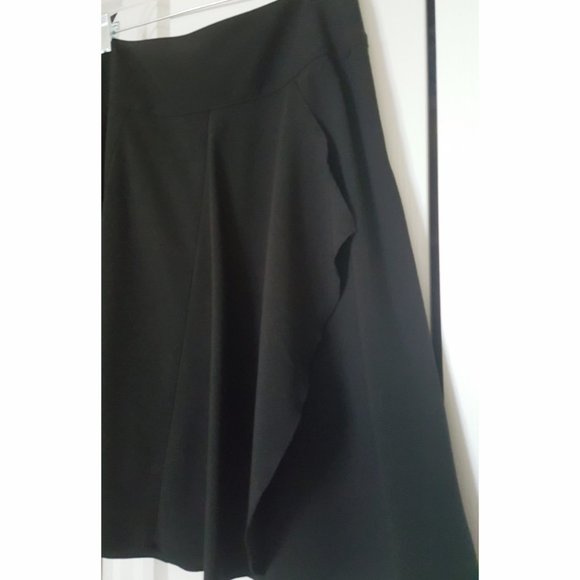 Reitmans A-line Skirt Faux Wrap in Black Midi Length Lined - Picture 4 of 16